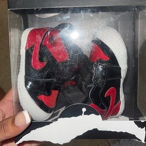 Jordan 1 crib bootie